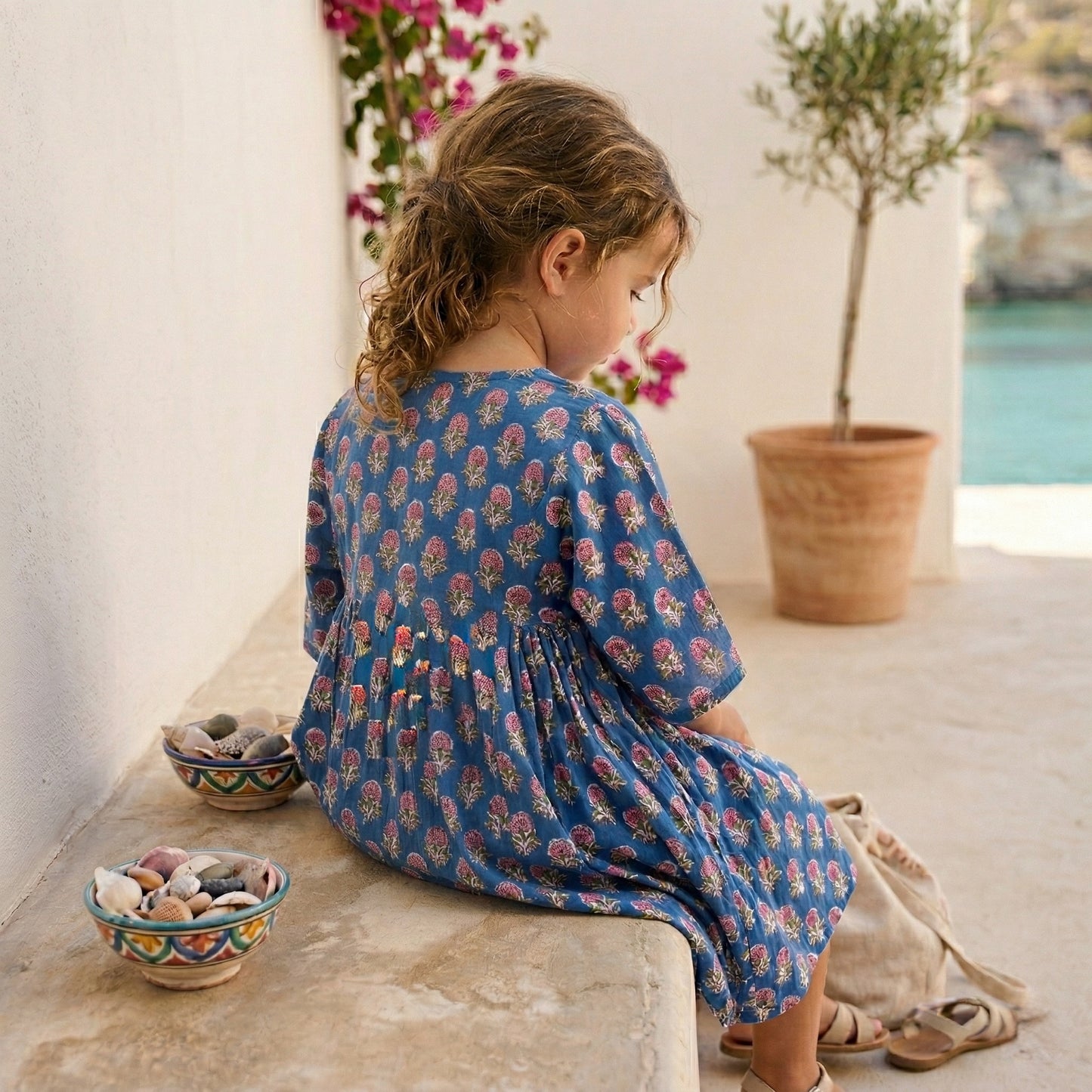 Dahlia dress - Pink on blue
