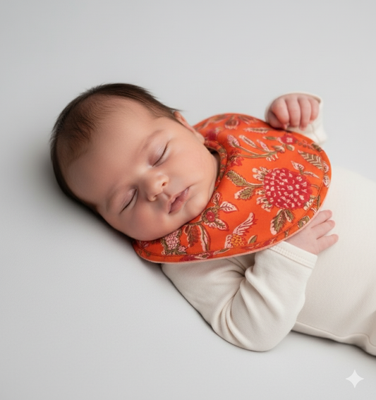 Saffron Bib Small