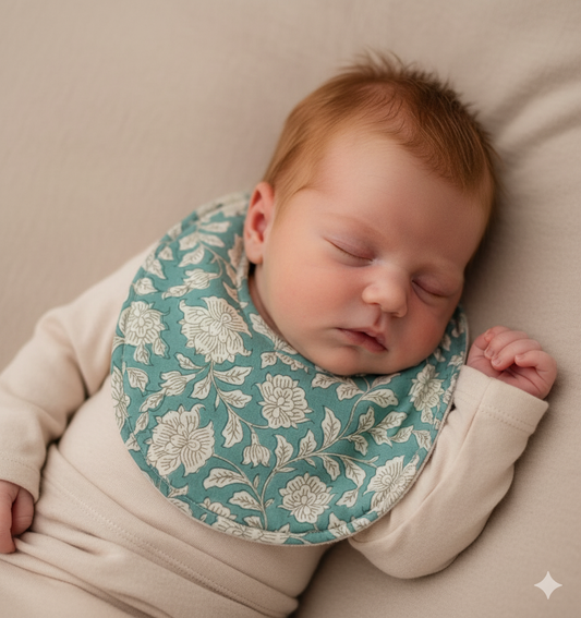 Saffron Bib Small