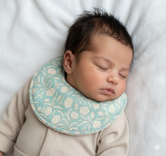 Saffron Bib Small