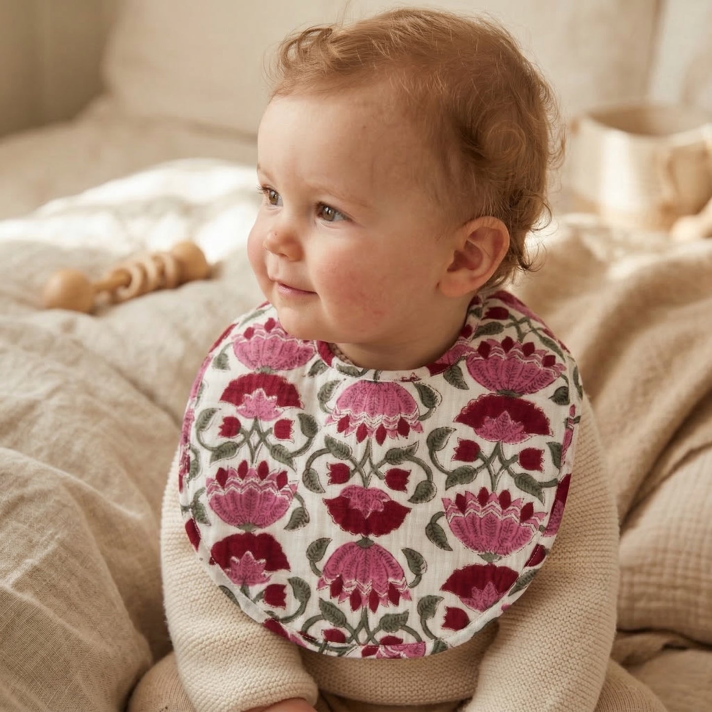 Saffron Bib Big